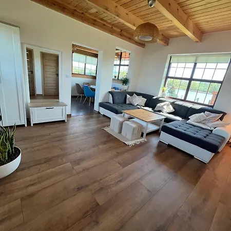 Rozowy Villa *